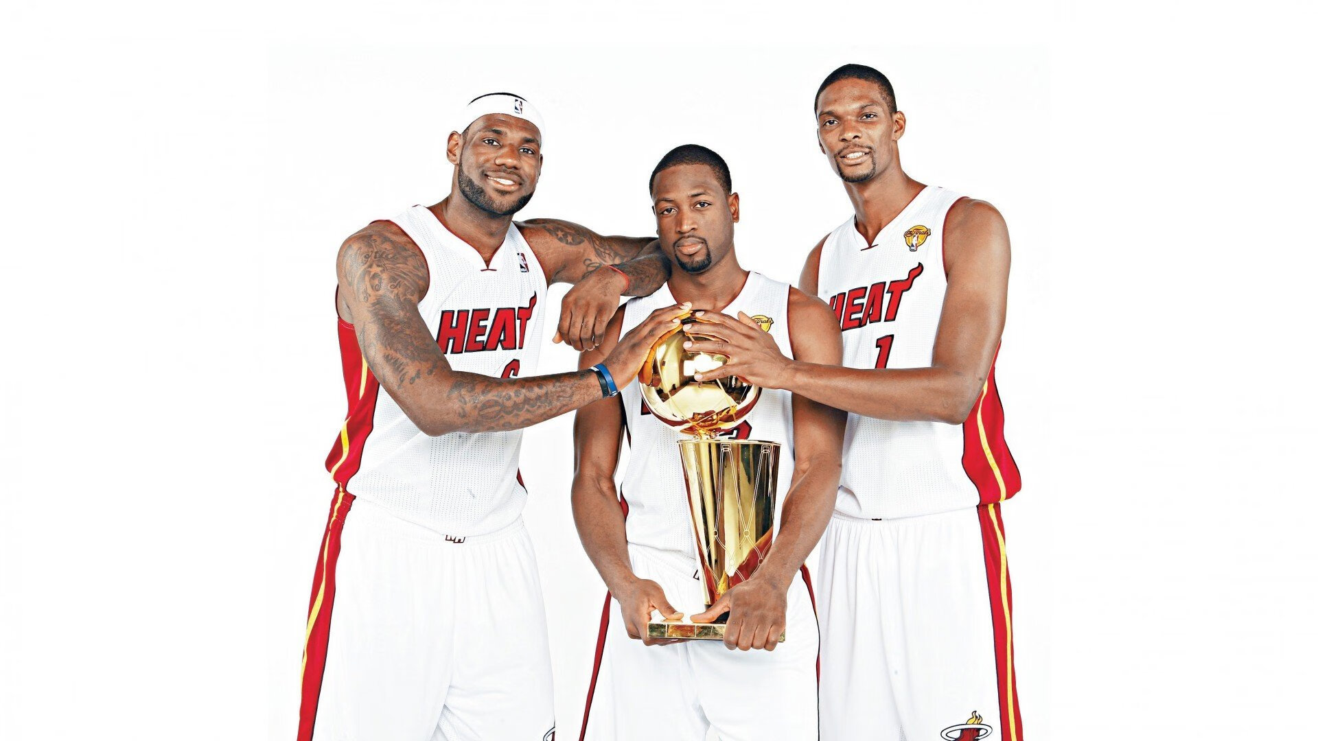 NBA裁判首次启用手势识别AI辅助系统,nba篮球裁判手势视频